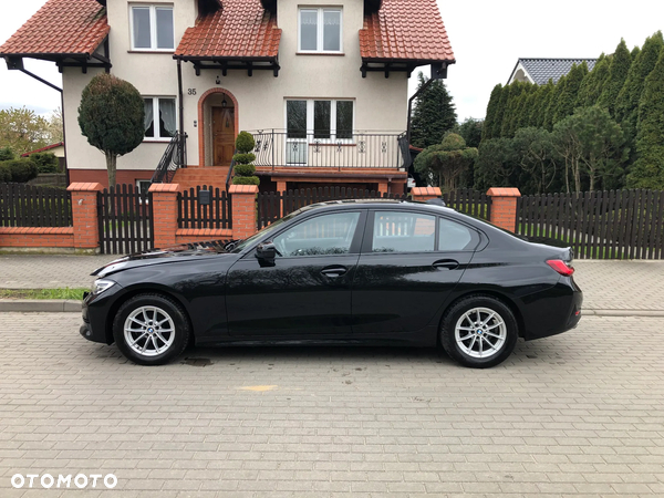 BMW Seria 3 320i Advantage - 8