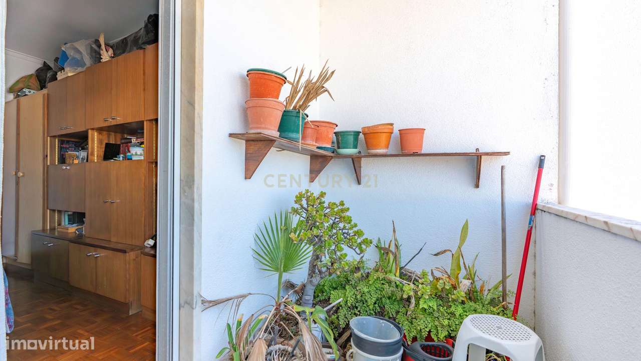 Encantador Apartamento T2 com Vista para o Rio em Paço de Arcos - Grande imagem: 3/53