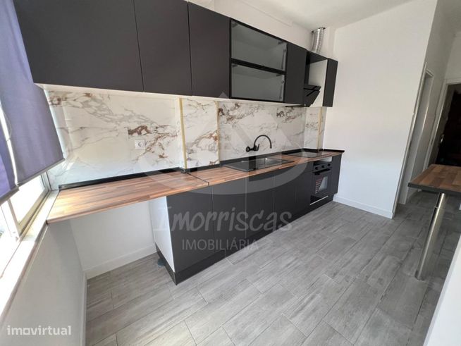 Apartamento T1 com 60 m² em Vialonga-1