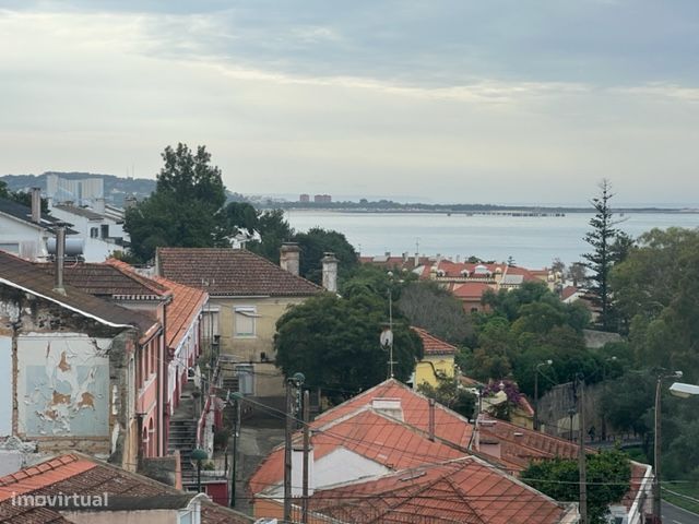 T3 com Vista Rio, Bem localizado.