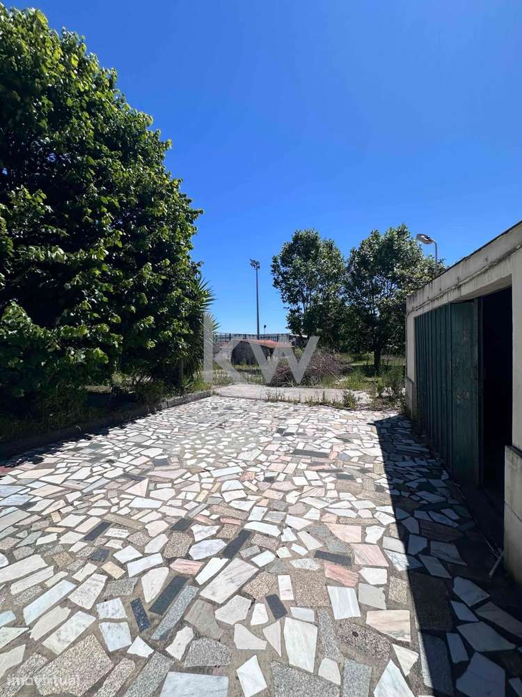 Terreno com viabilidade de construção - Vila Nova de Gaia - Grande imagem: 4/17