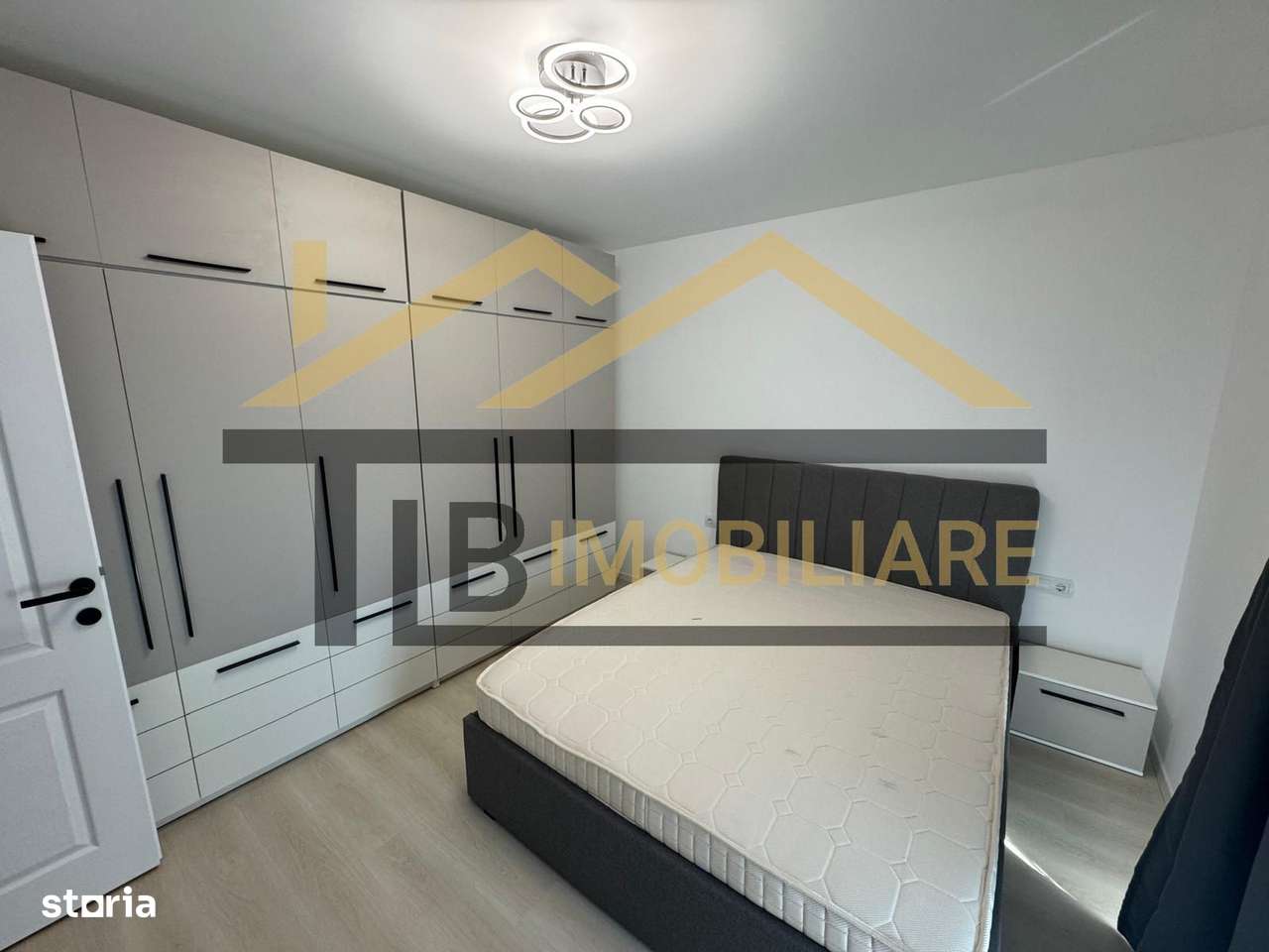 Apartament de 2 camere, 70mp, parcare, Zona Centrala - Imagine principală: 2/12