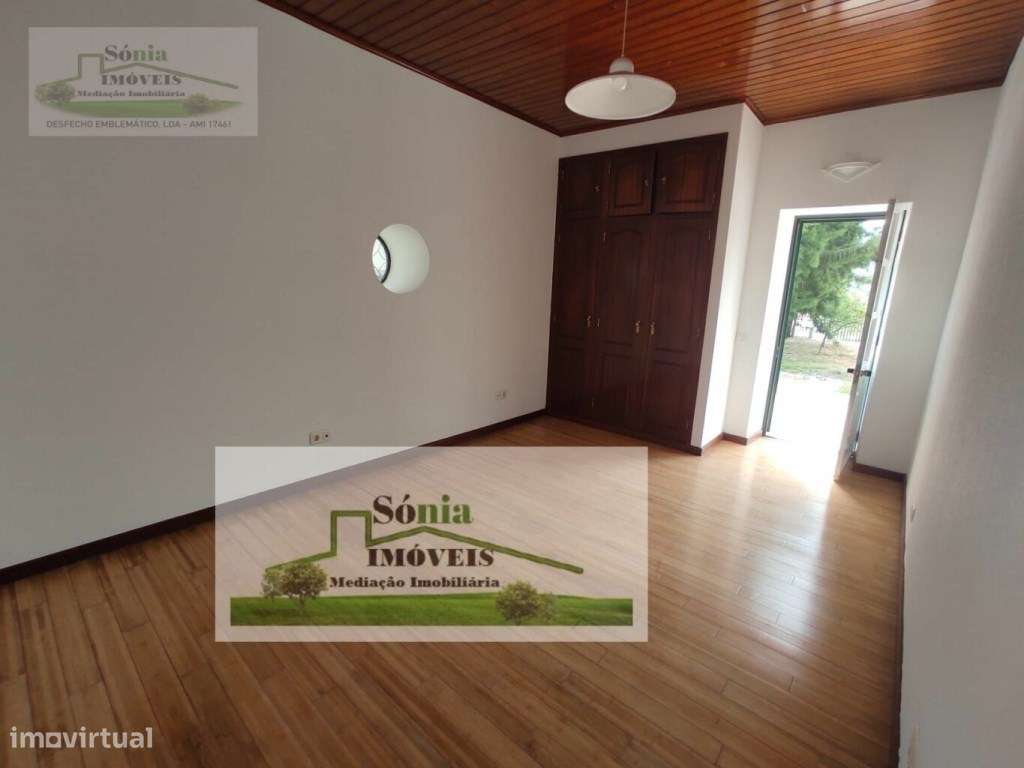 Moradia T4 com anexo T2-11