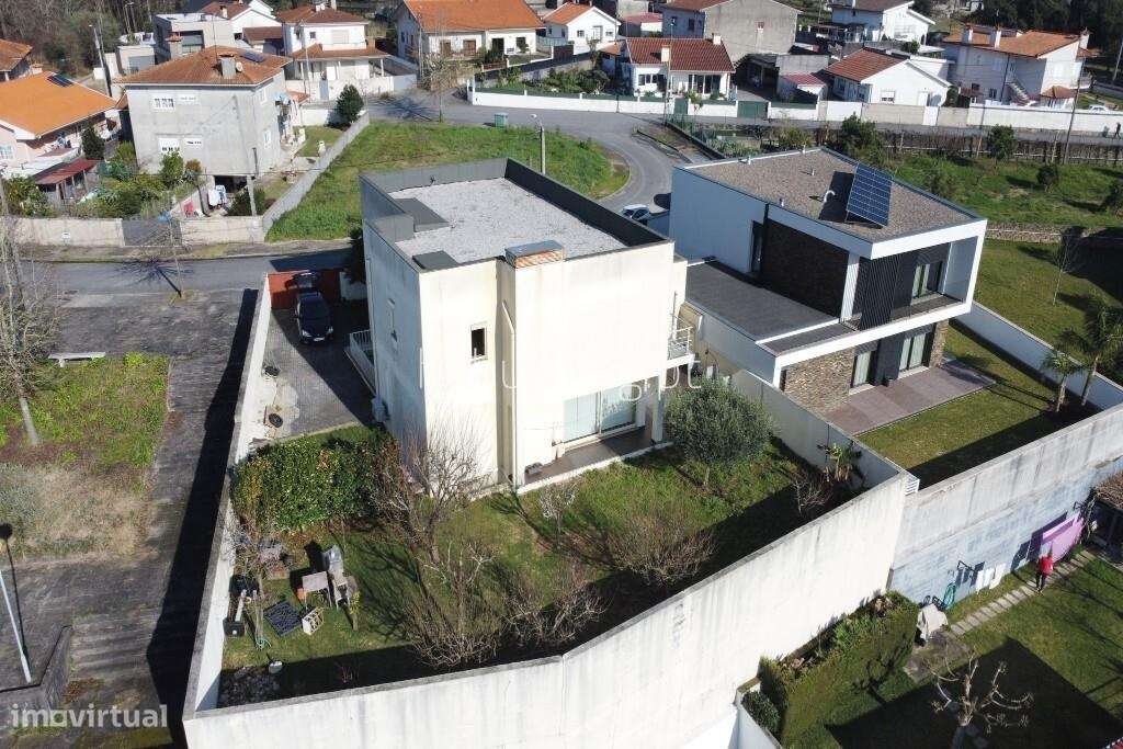 Moradia T3 Individual em Tamel (São Verissimo), Barcelos - Grande imagem: 3/16