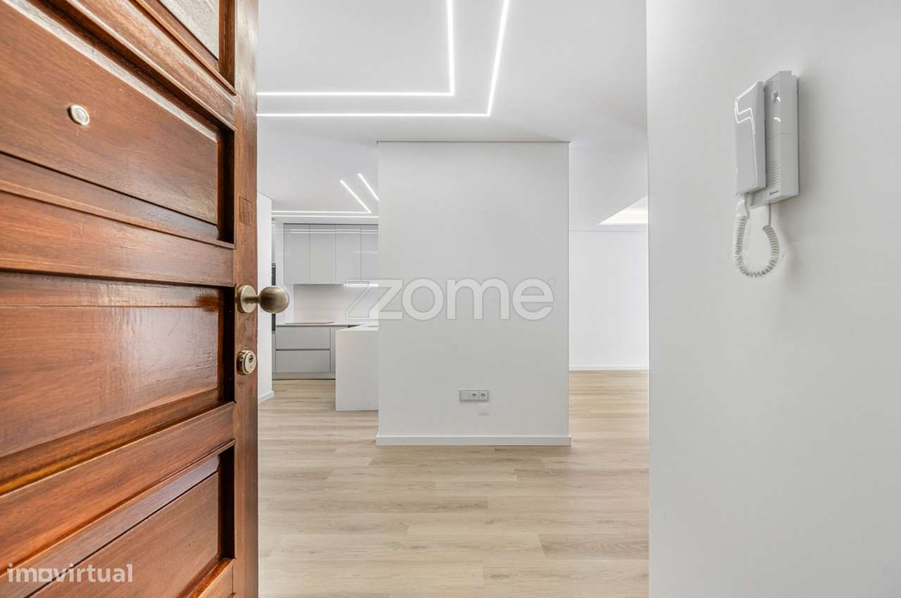 Apartamento T3+1 totalmente renovado no centro de Vila Nova de Gaia - Grande imagem: 5/46