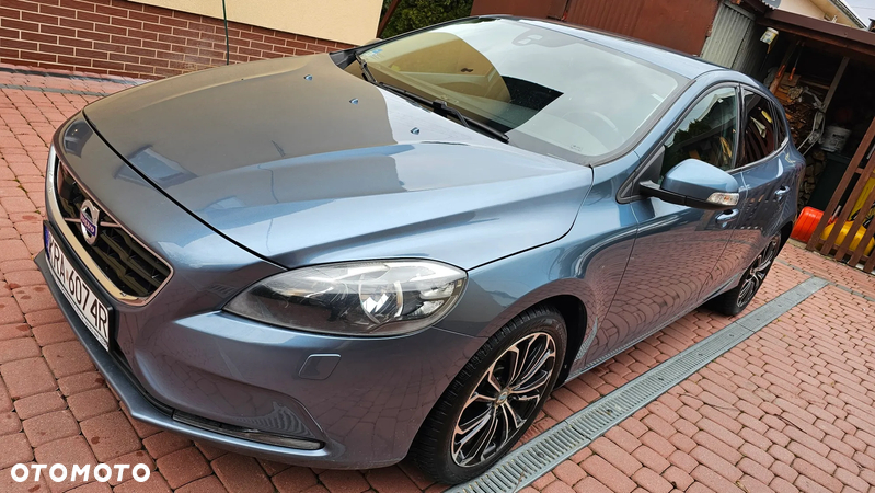 Volvo V40 T3 Momentum - 13