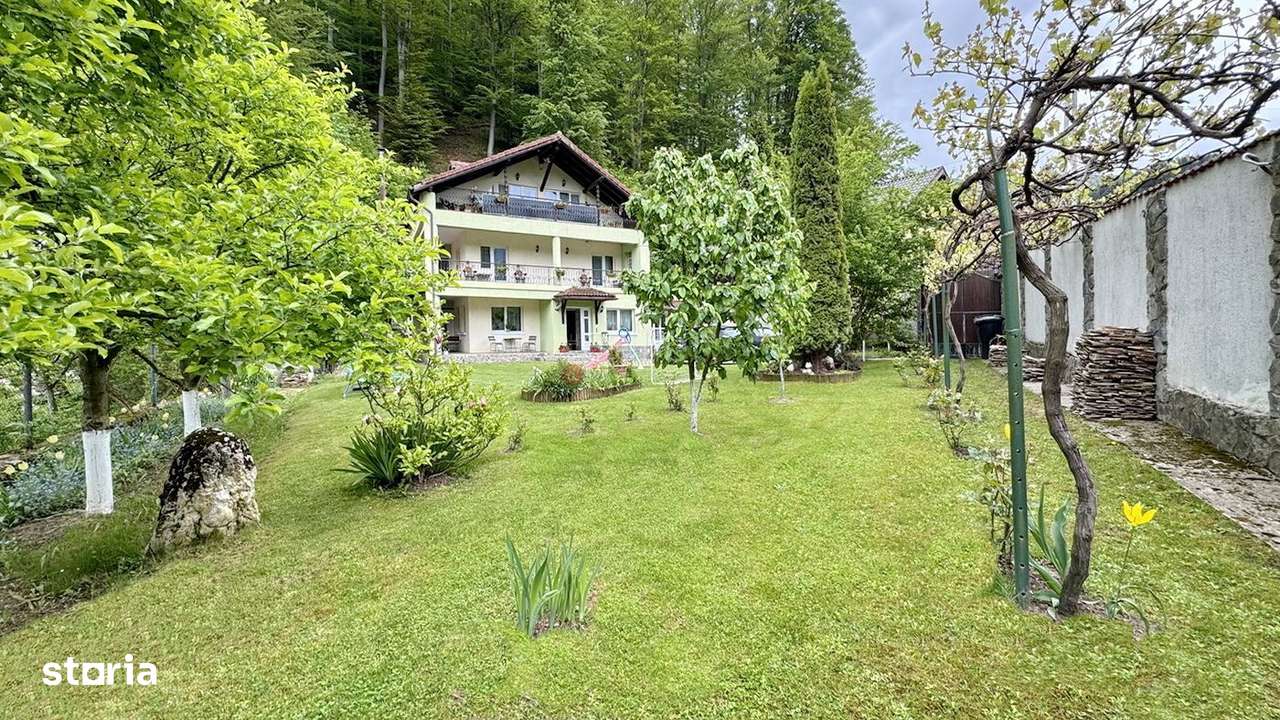 Casa De Vanzare Langa Padure - Imagine principală: 1/20