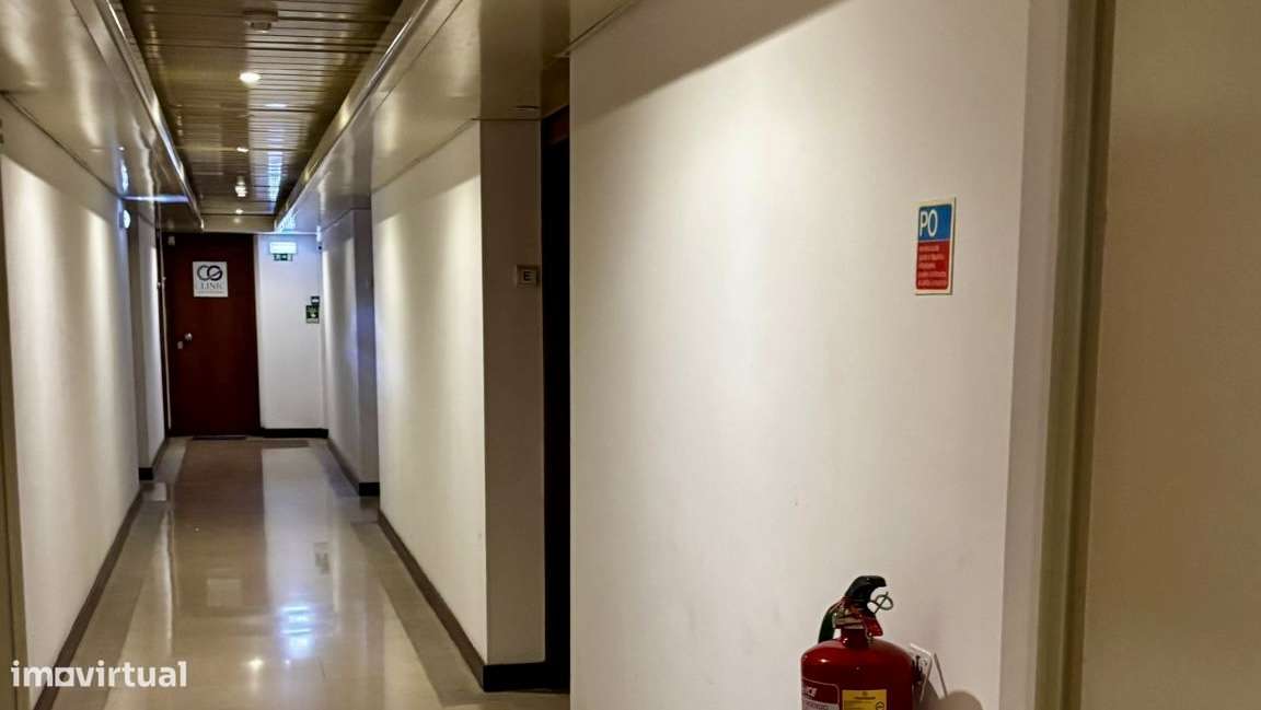 Arrendamento de escritório na Avenida das Túlipas, 6 - Miraflores - Grande imagem: 4/11