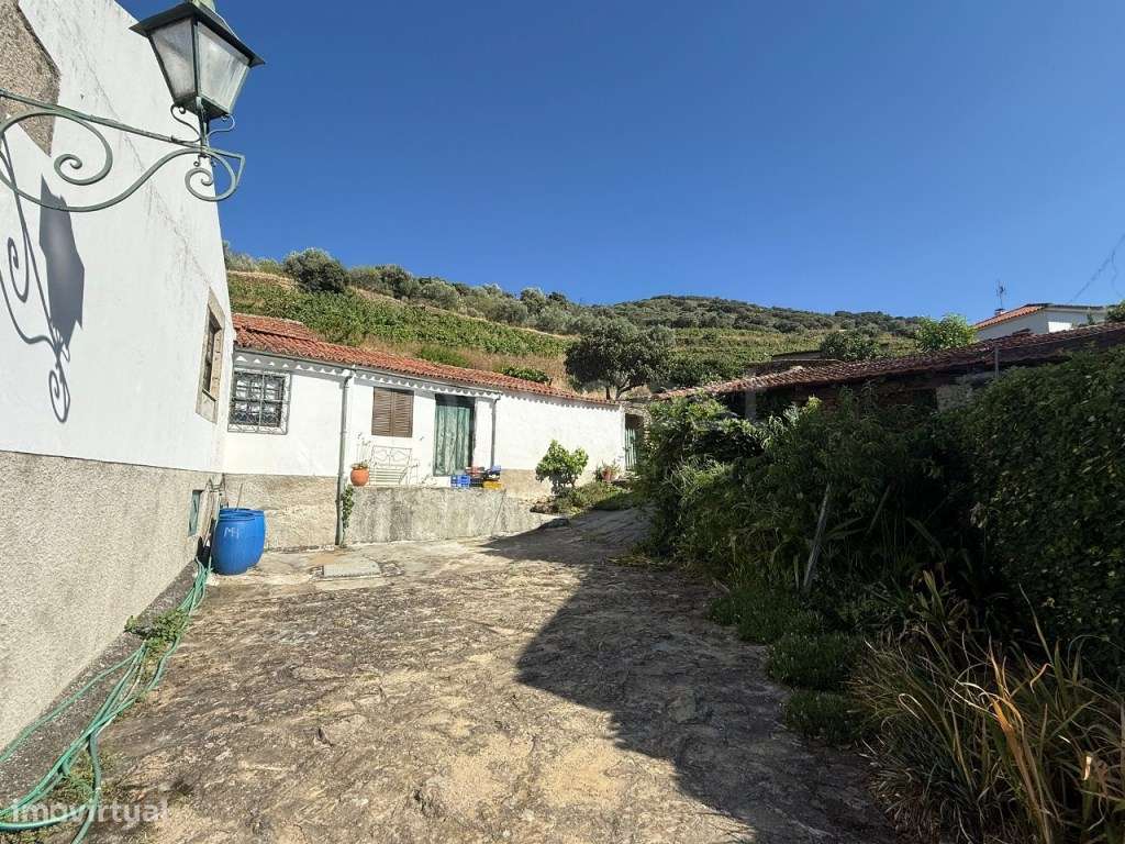 Quinta Histórica T5 no Douro Internacional com vinha produtiva e in... - Grande imagem: 5/20