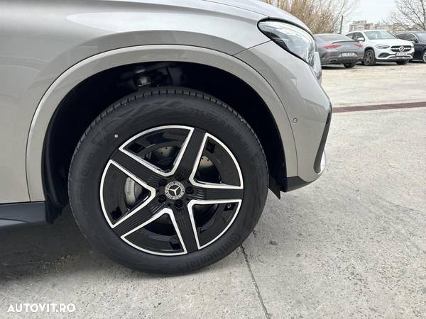 Mercedes-Benz GLC 300 e 4MATIC - 16