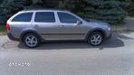 Skoda Octavia Scout 2.0 FSI - 2