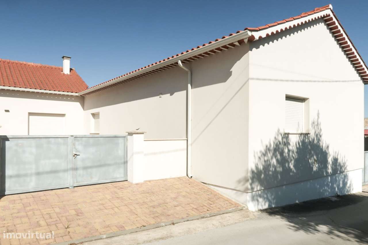 Moradia T3 Renovada - Fatima-27