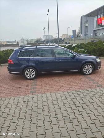 Volkswagen Passat Variant 2.0 TDI 4Motion DPF DSG Comfortline - 4