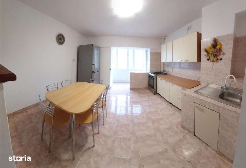 Vanzare Apartament 4 camere - decomandat 102 MP- bloc MONOLIT - UNIRII-3