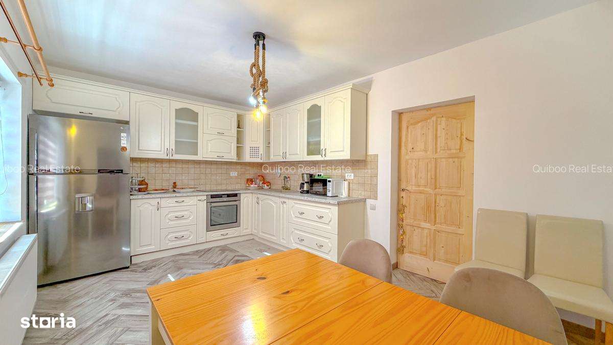 Casă spațioasă cu teren generos de 1200 mp Zonă de case noi-Tărlungeni-5