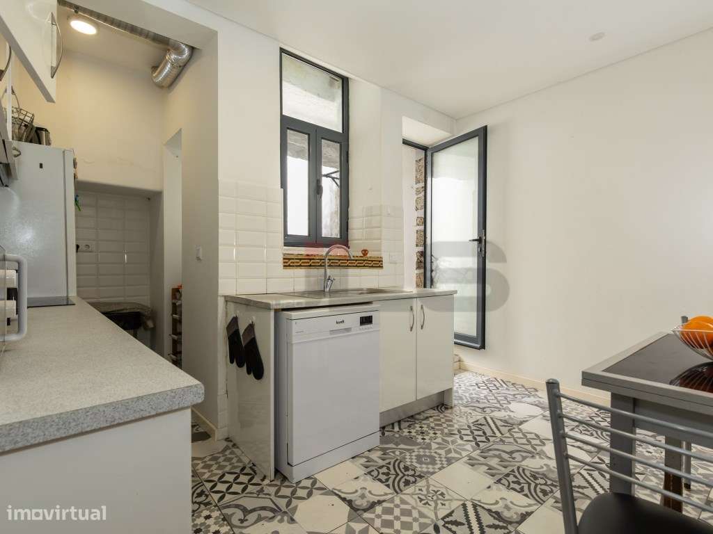 Moradia V3 no Centro de Ponta Delgada-17