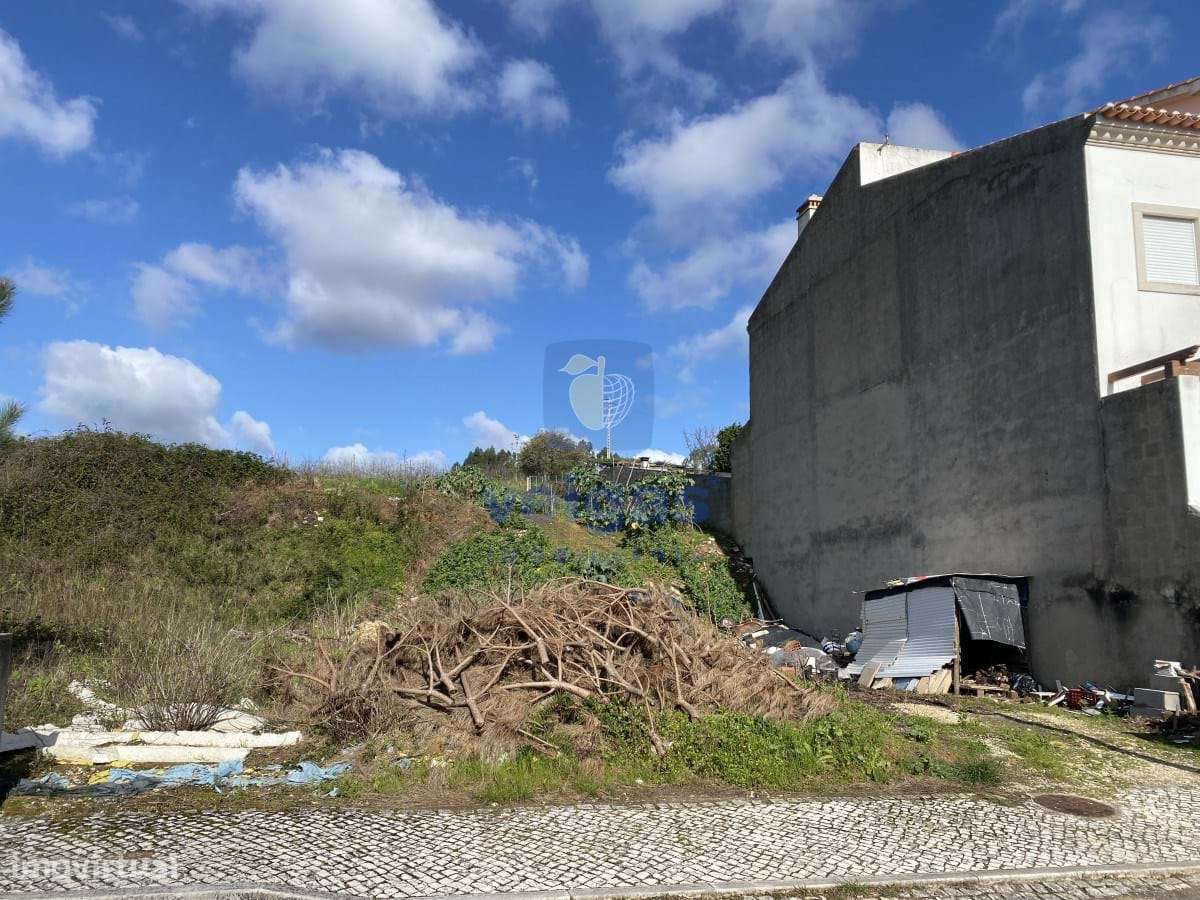 Lote de terreno com  503,47m2,  área de construção de 325m2 (Habitação - Grande imagem: 4/17