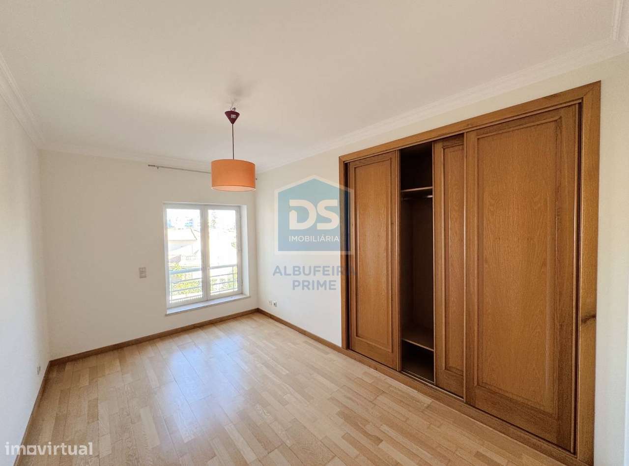 Apartamento T3 Venda em Quarteira,Loulé-26
