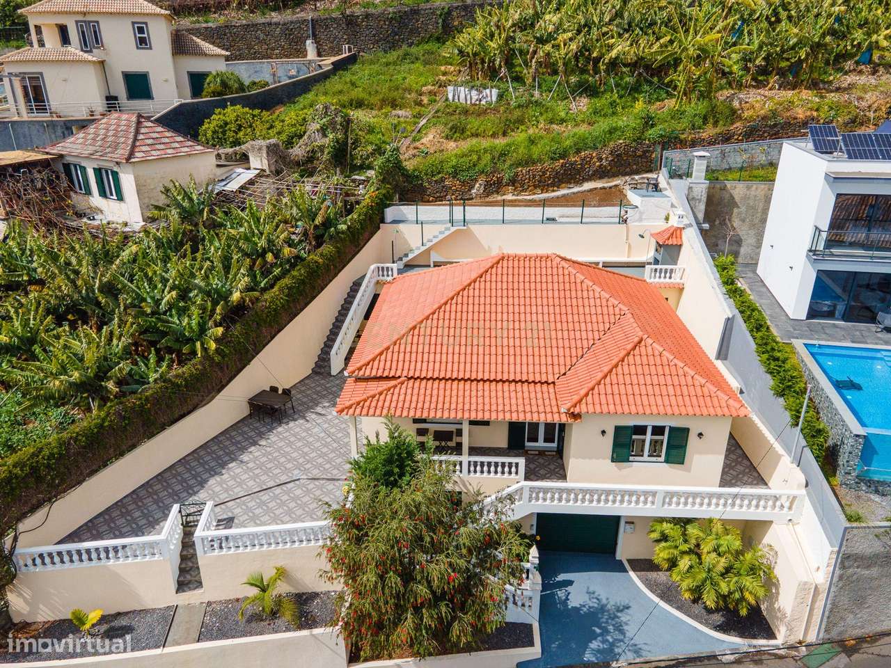 Moradia Renovada T3+2  com Vista Mar na Ponta do Sol - Grande imagem: 2/55