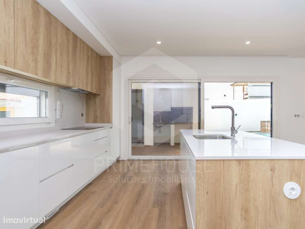 Moradia com 3 suites, garagem e piscina na Av. de Negreiros - Quint...-15