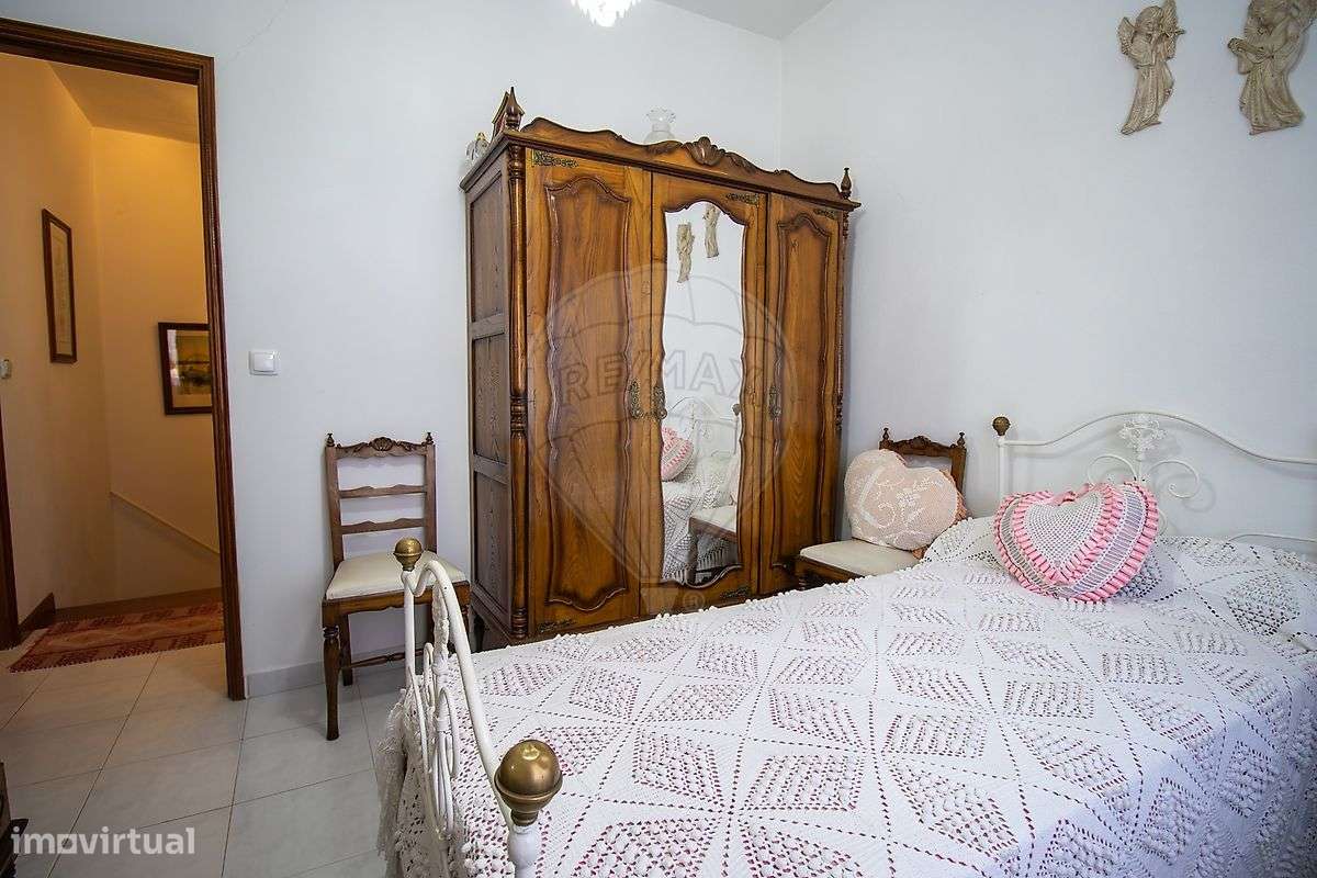 Moradia T2 para venda-16