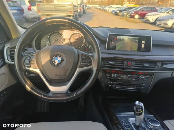 BMW X5 xDrive35i - 25