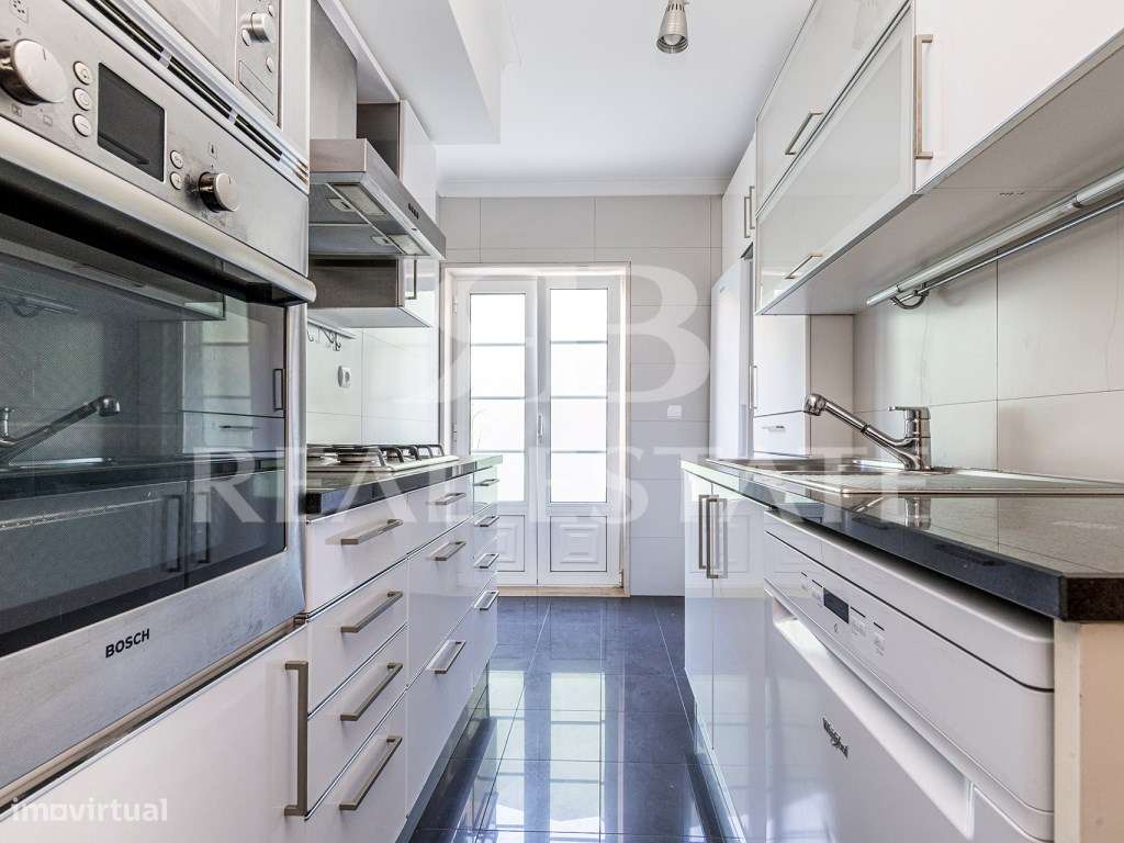 T2 com TERRAÇO em Alcântara - Lisboa.-15