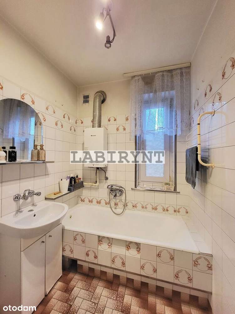 Dom Mirów, doskonała lokalizacja, wszystkie media-5