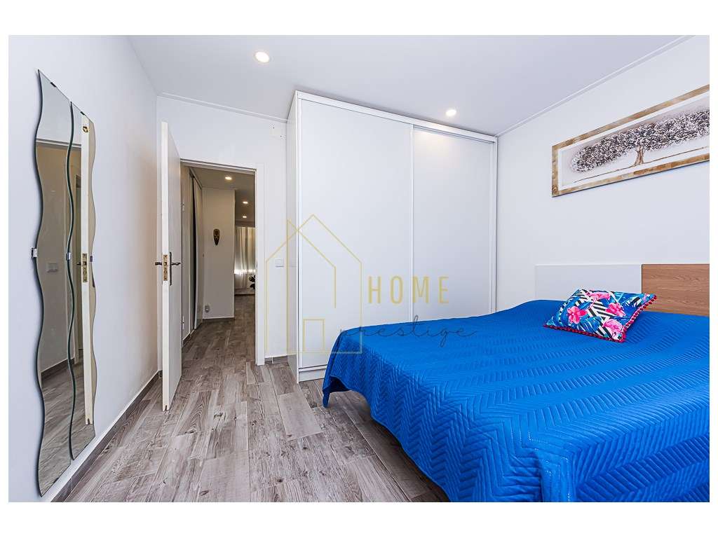 Apartamento T1 Totalmente Remodelado-10