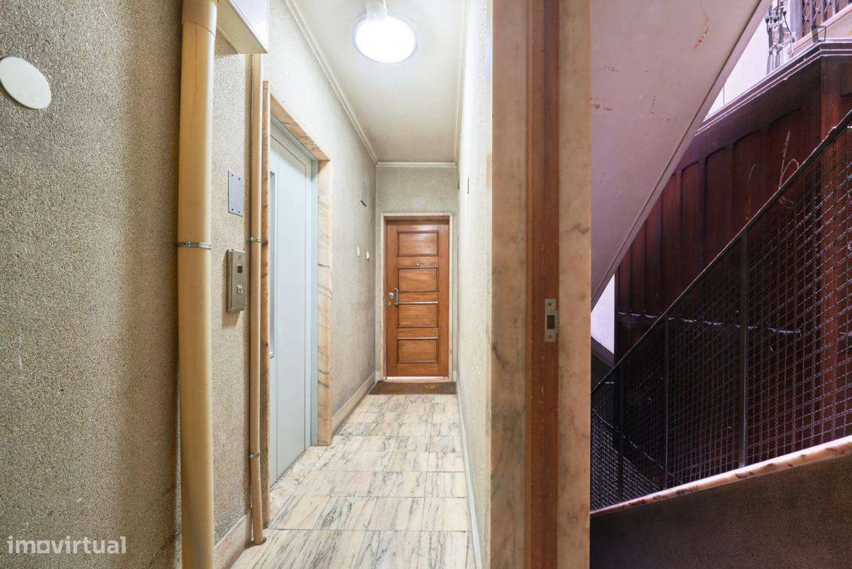 Quarto - localizado em Intendente Lisbon - Grande imagem: 3/10