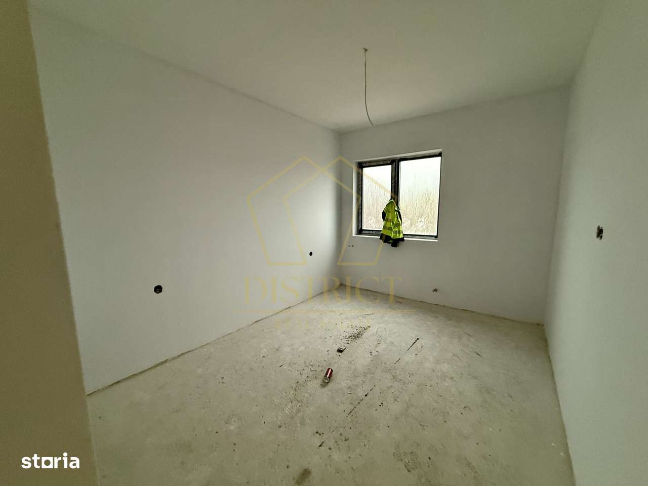 Duplex cu perete dublu cu toate utilitatile | Sanandrei - Imagine principală: 2/11