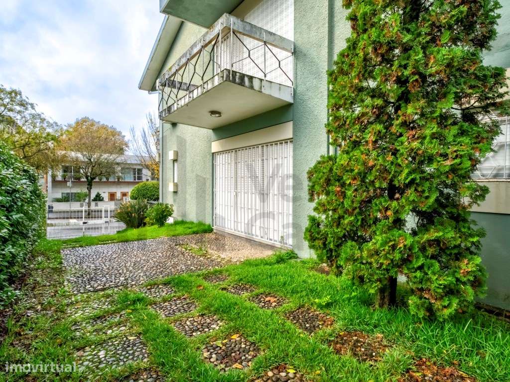 Vende-se Moradia Braga - Centro da Cidade-10