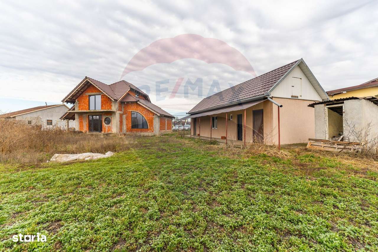 Vilă 4 camere si teren 4421mp de vanzare-11