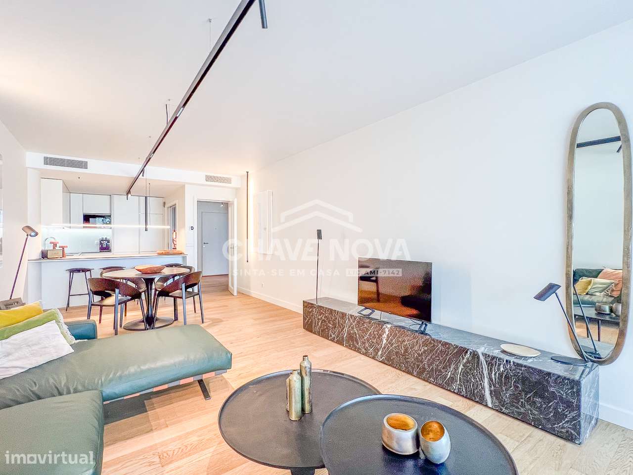 T1 Como Novo c/ Vistas Rio Douro e Lugar de Garagem em Canidelo-9