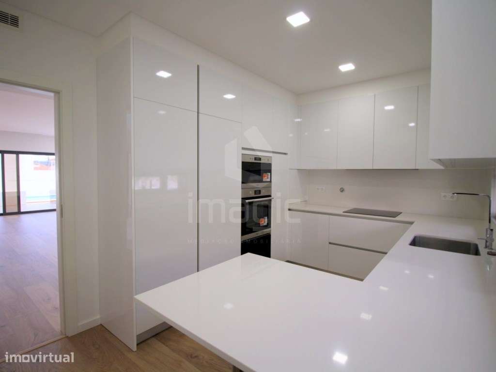 MORADIA T4 NOVA em LOURES - Grande imagem: 2/35