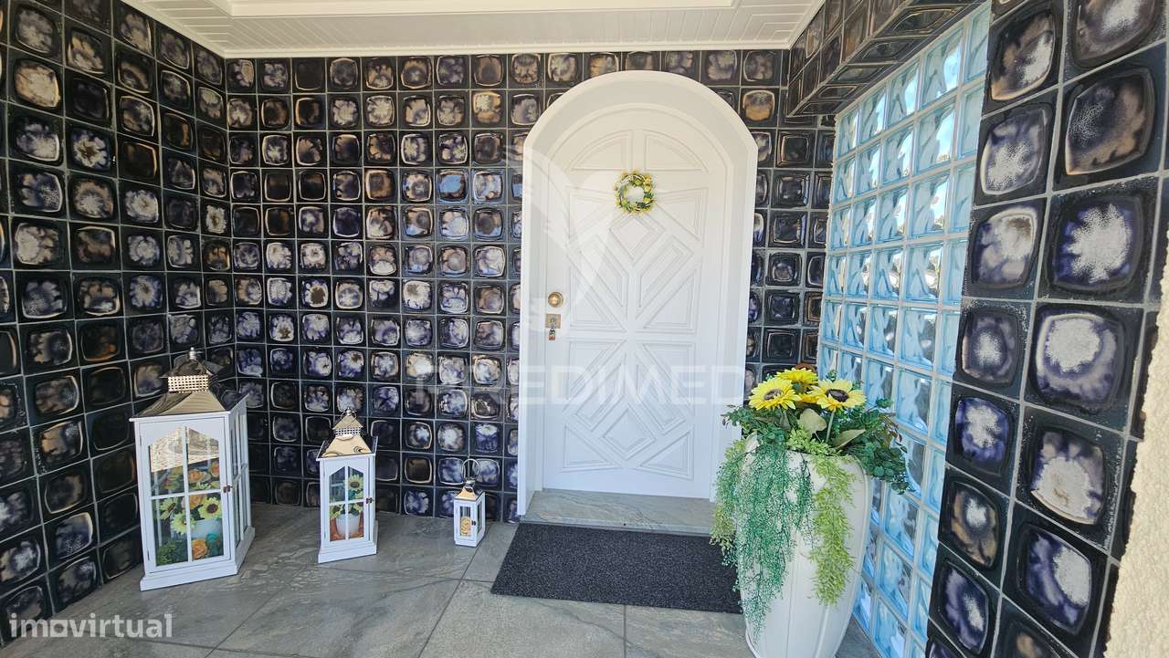 Moradia Classica 4 quartos - Recentemente remodelada - Grande imagem: 4/24