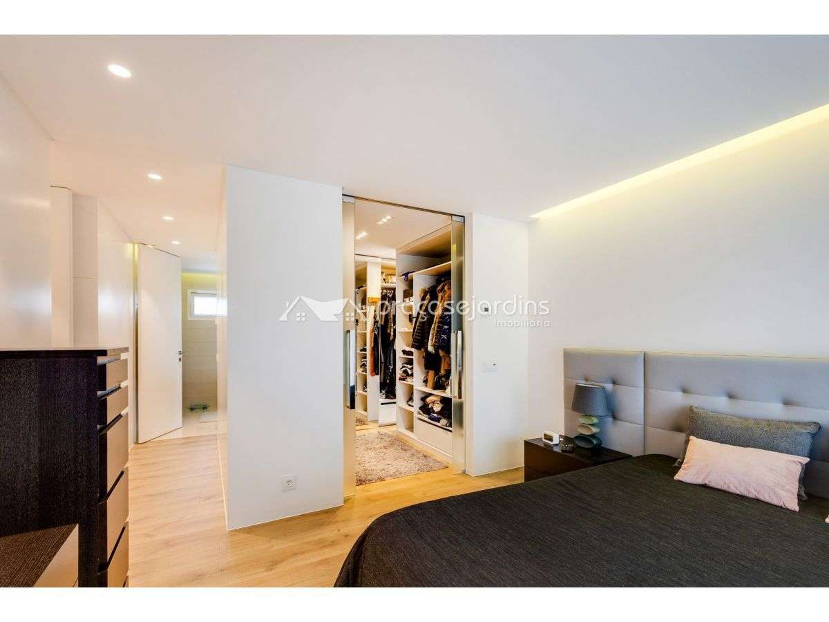 Moradia T5 Contemporânea e elevada eficiência energética – Amor, Le...-42