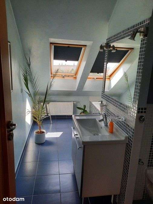 Przestronne i wygodne dwupoziomowe z garażem!-12