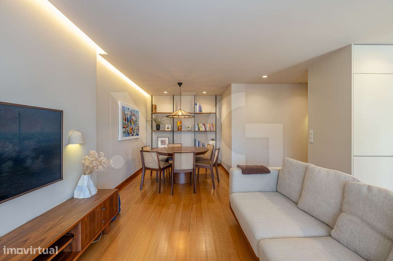Penthouse T2 Matosinhos em Condomínio fechado com Garagem e Arrumos-8