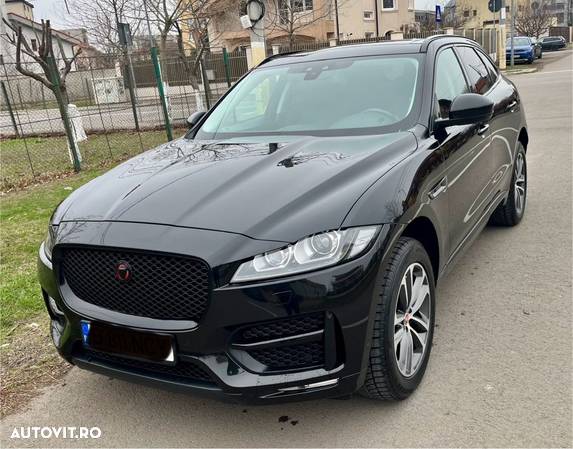 Jaguar F-Pace - 1