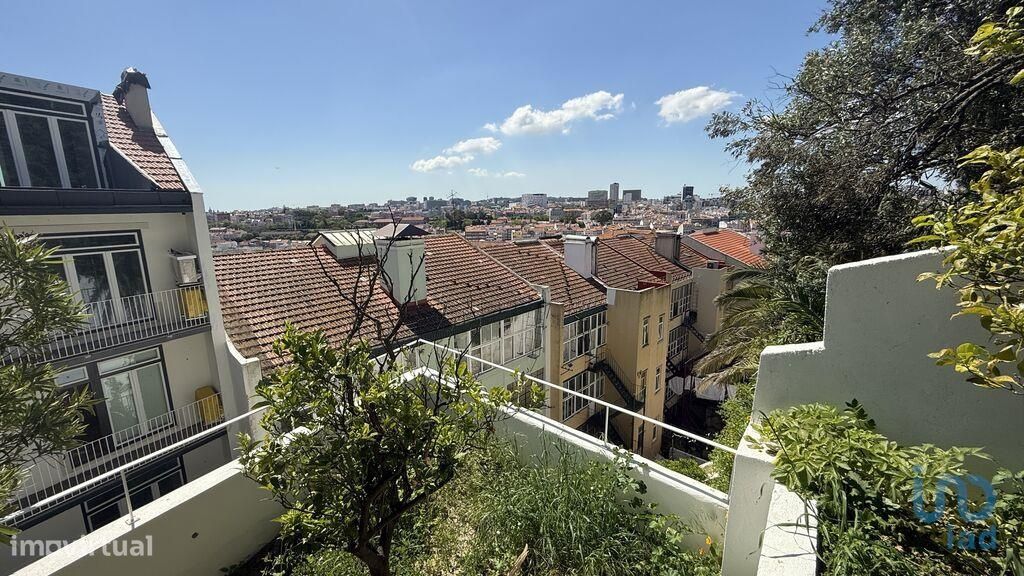 Apartamento T2 em Arroios de 94,00 m2 - Grande imagem: 1/16