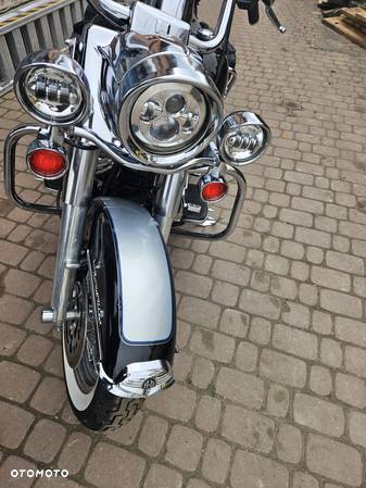 Harley-Davidson FLH Electra Glide - 10