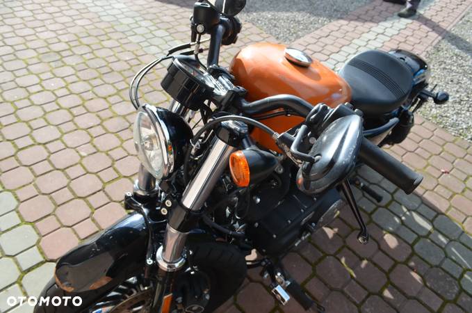 Harley-Davidson Sportster Forty-Eight - 16