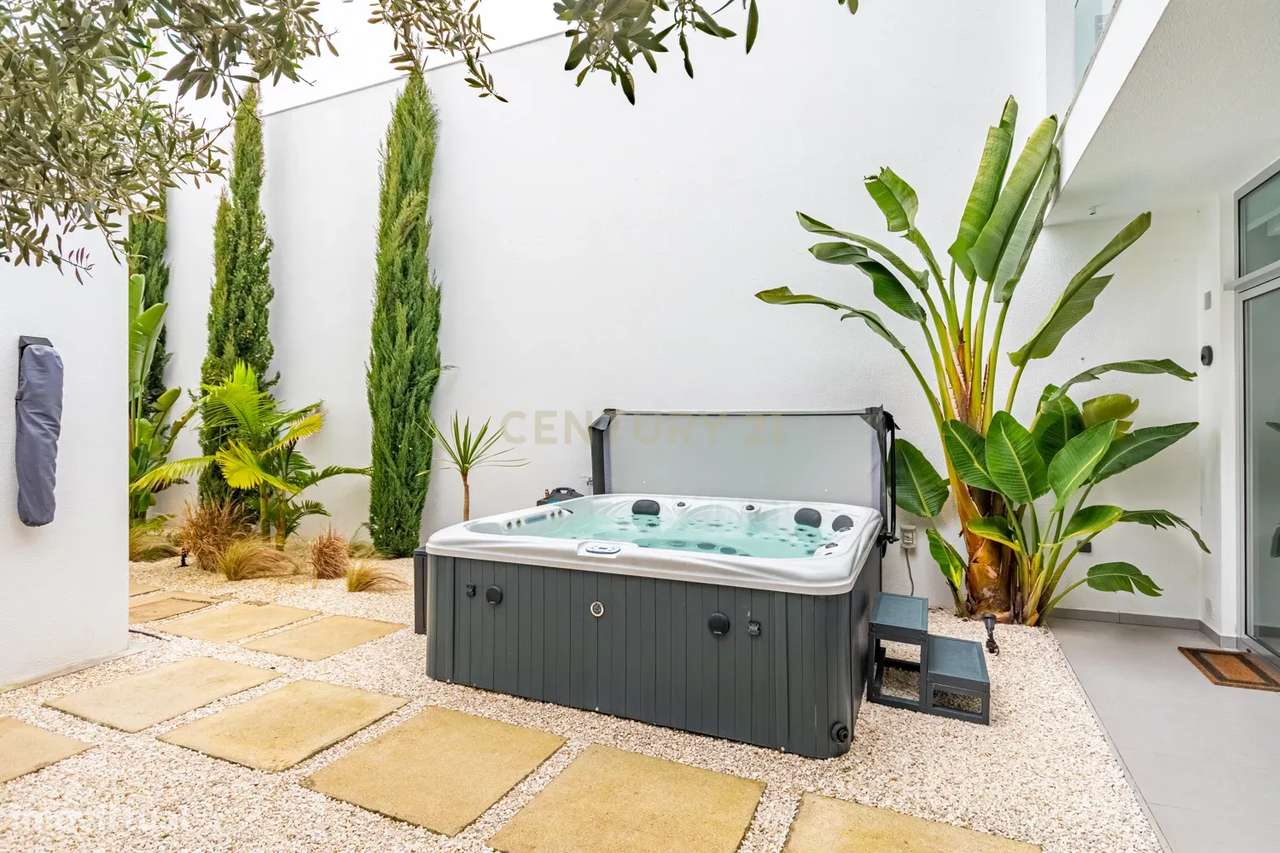 Pena Design Village | Moradia T4 com piscina aquecida a Arte de Viver-25