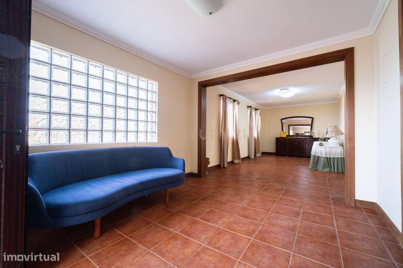 Uma casa com alma, espaço e muitas possibilidades nos Canhas, Ponta do-11