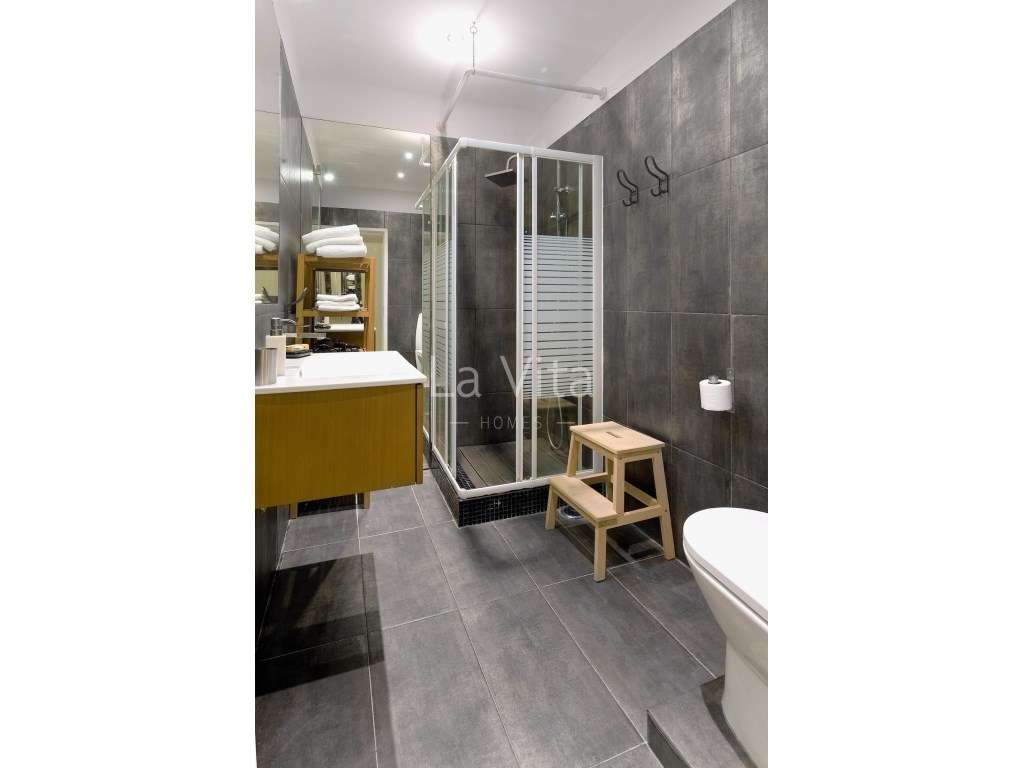 T1+1, totalmente remodelado, com licença de AL,. Bairro do Rosário,...-15