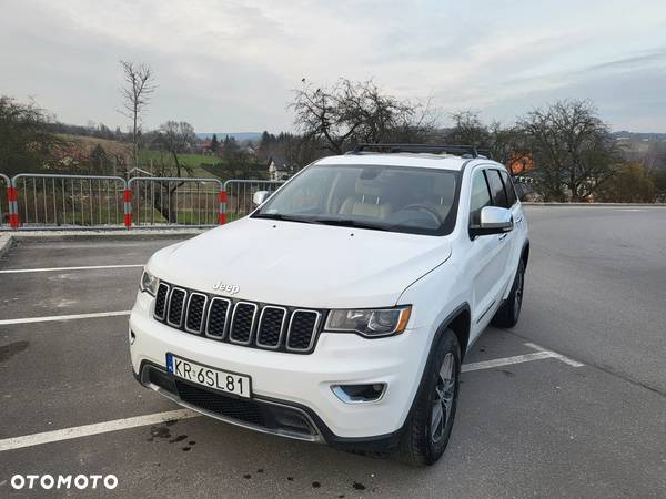 Jeep Grand Cherokee - 1