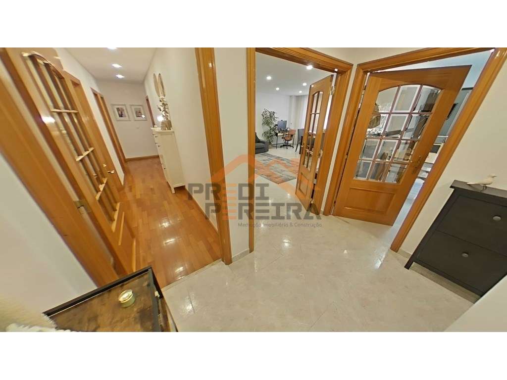 Reservado!
Apartamento T3 na Urbanização Quinta Nova - Conforto, M... - Grande imagem: 4/56