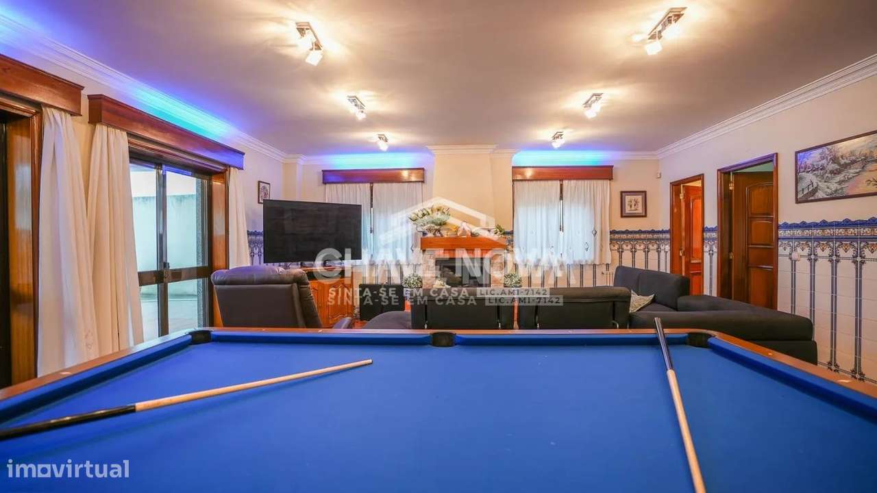 MORADIA V4 C/ PISCINA E TERRENO C/ ÁRVORES DE FRUTO - Grande imagem: 3/30