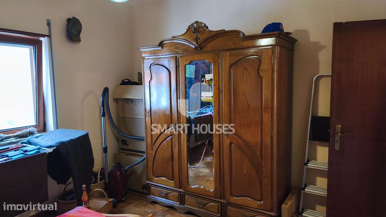 Moradia T3+1 em Avô c/ terreno-7